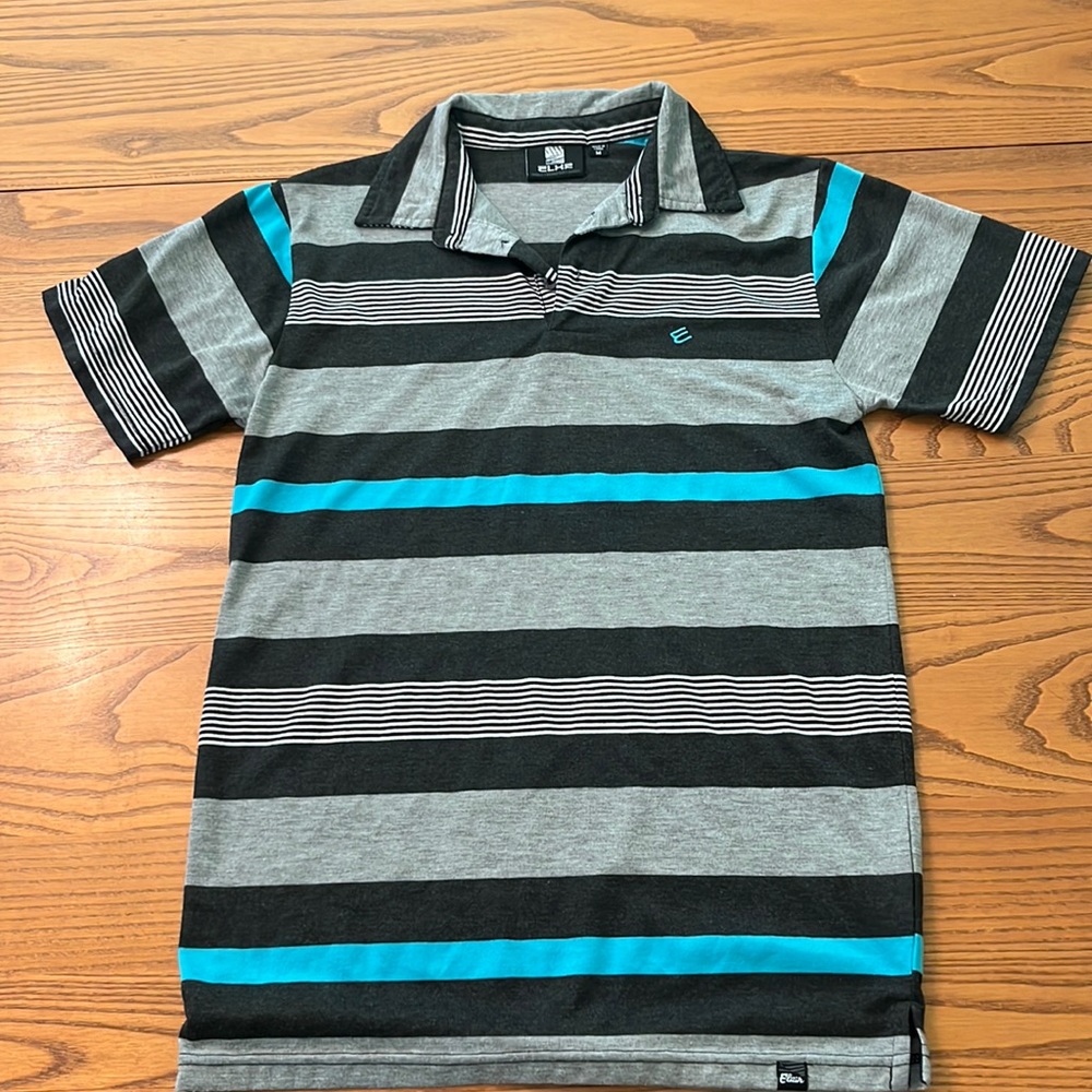 ELXR size M short sleeve button up